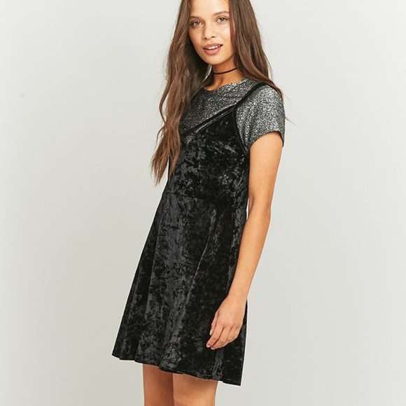 GREY Crushed Velvet Dress - Pins and Needles Urban Outfitters - Picture 2 of 8